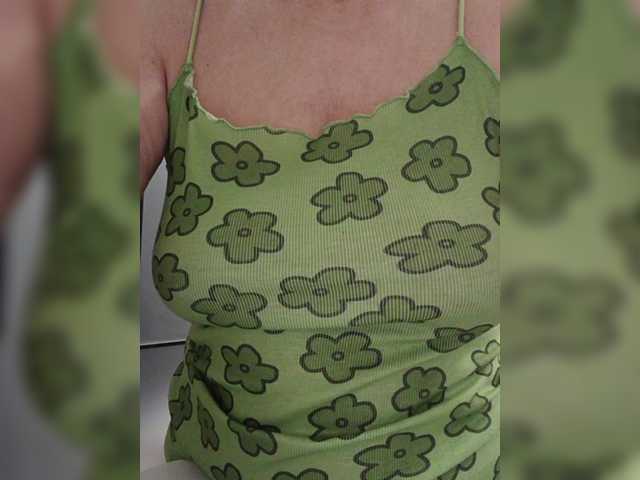 Tata42's BongaCams show and profile