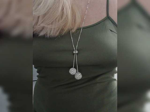 Tata42's BongaCams show and profile