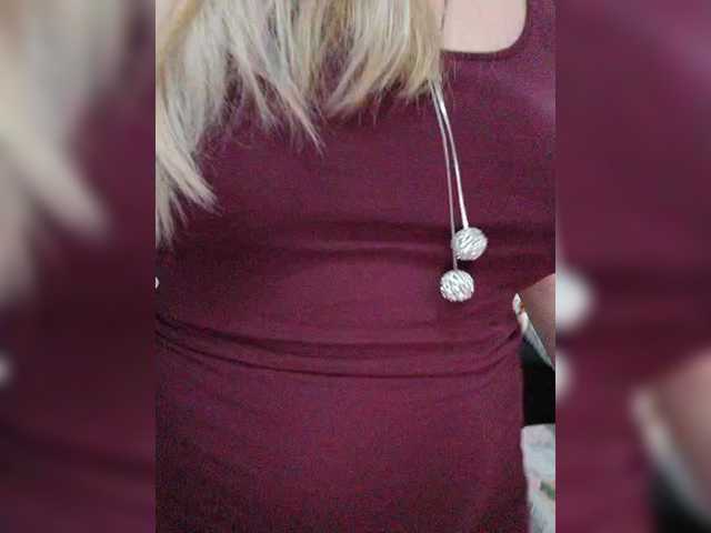 Tata42's BongaCams show and profile