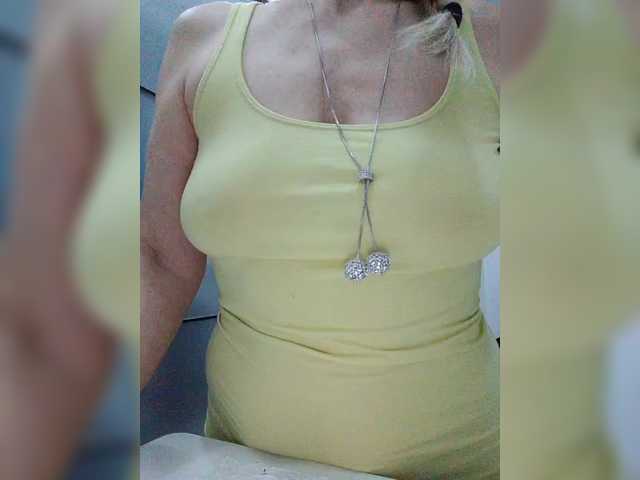 Tata42's BongaCams show and profile