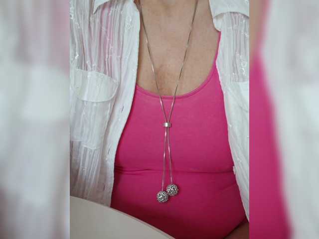 Tata42's BongaCams show and profile