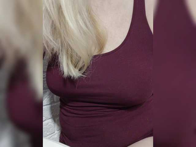 Tata42's BongaCams show and profile