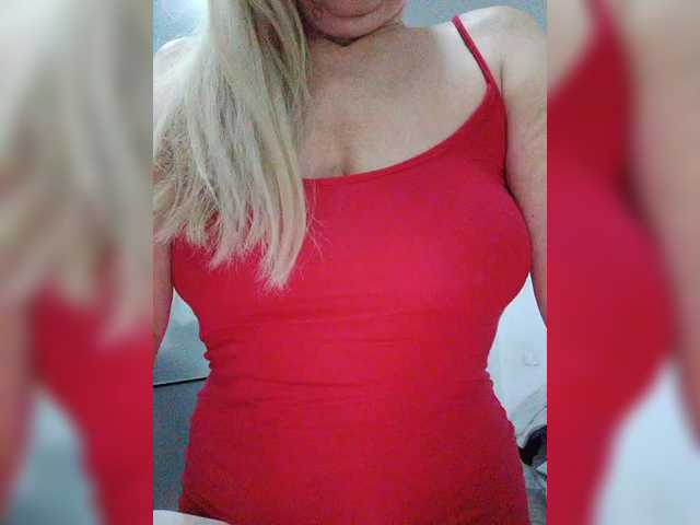 Tata42's BongaCams show and profile