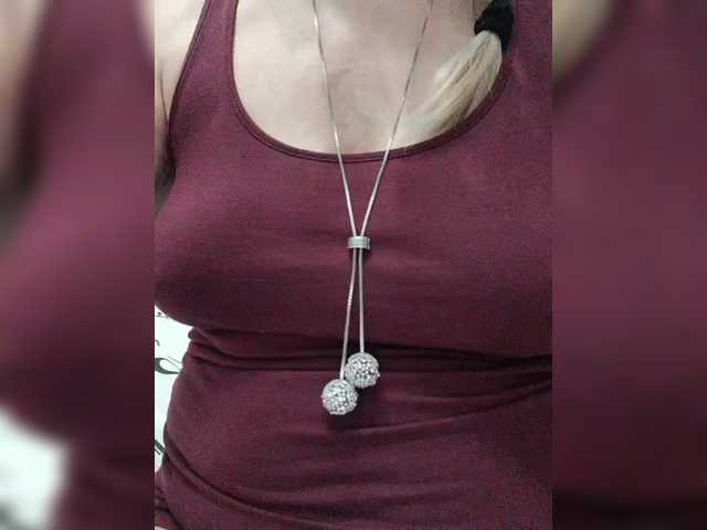 Tata42's BongaCams show and profile