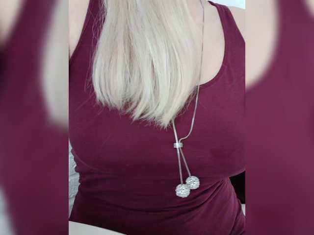 Tata42's BongaCams show and profile