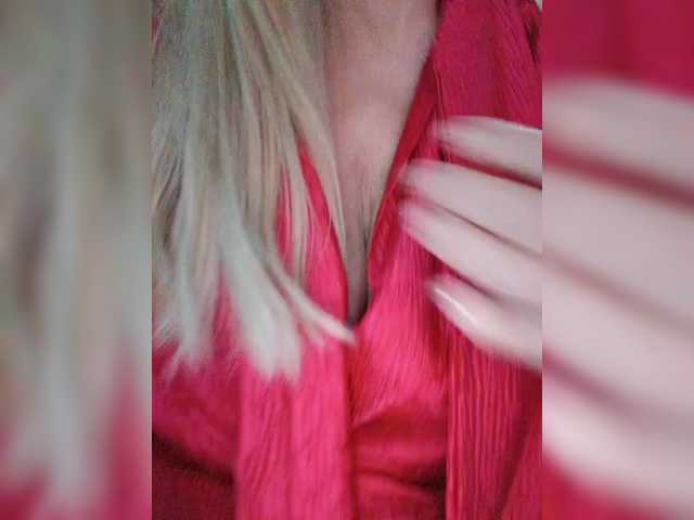 Tata42's BongaCams show and profile