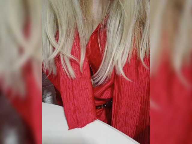 Tata42's BongaCams show and profile