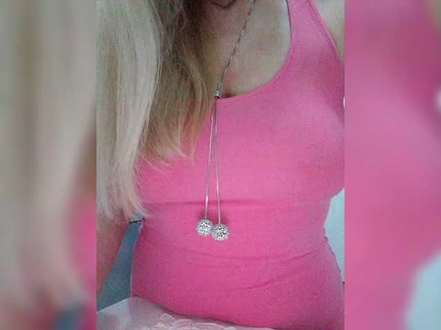 Tata42's BongaCams show and profile