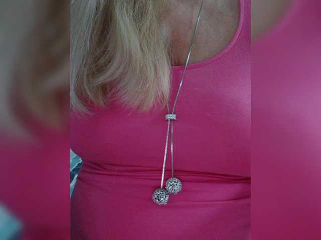 Tata42's BongaCams show and profile