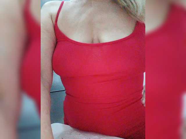 Tata42's BongaCams show and profile