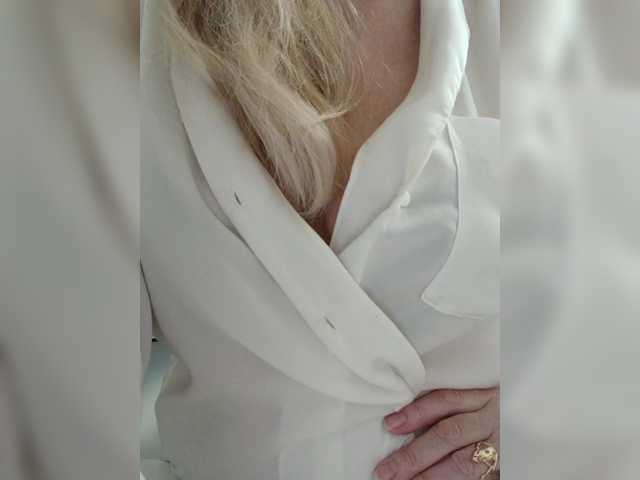 Tata42's BongaCams show and profile