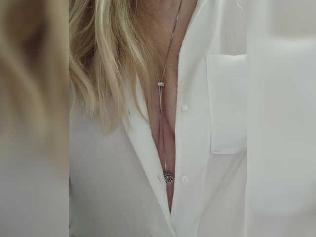 Tata42's BongaCams show and profile