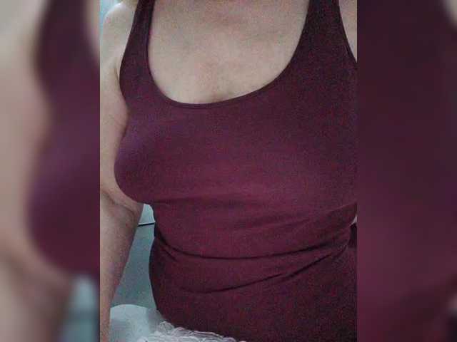 Tata42's BongaCams show and profile