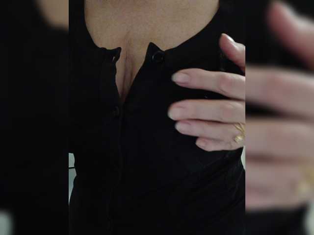 Tata42's BongaCams show and profile