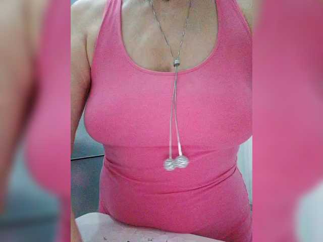 Tata42's BongaCams show and profile