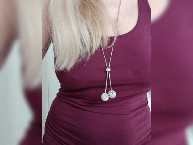 Tata42's BongaCams show and profile