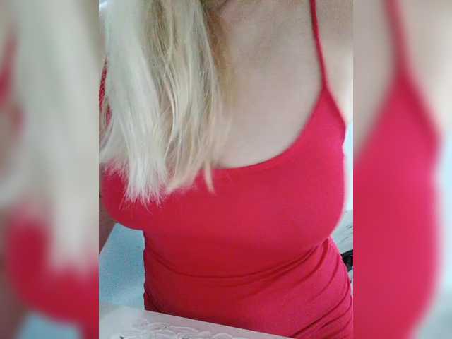 Tata42's BongaCams show and profile