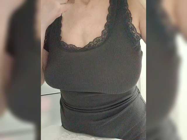 Tata42's BongaCams show and profile