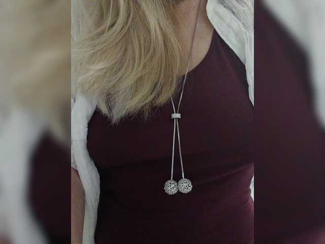 Tata42's BongaCams show and profile