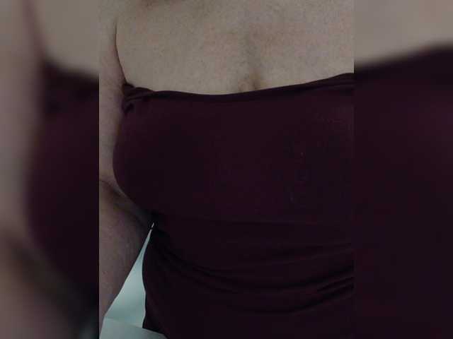 Tata42's BongaCams show and profile