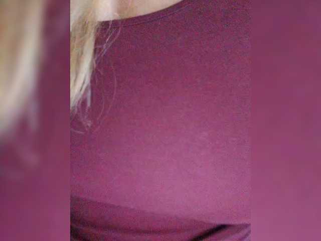 Tata42's BongaCams show and profile