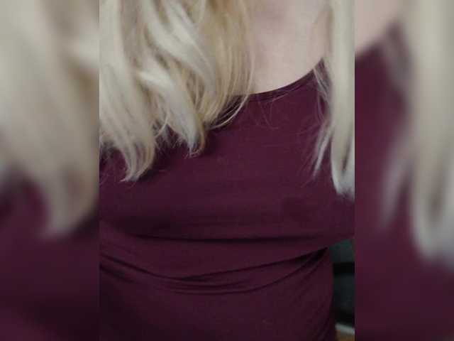 Tata42's BongaCams show and profile