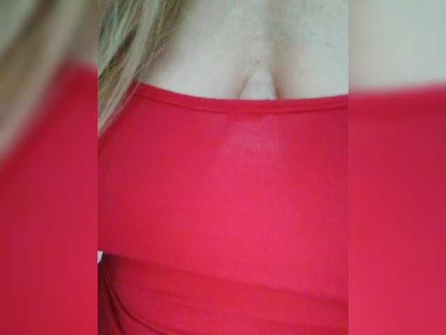 Tata42's BongaCams show and profile