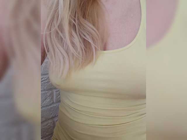 Tata42's BongaCams show and profile