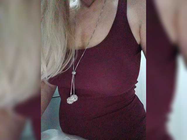 Tata42's BongaCams show and profile