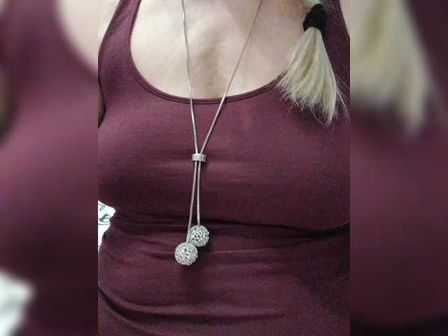 Tata42's BongaCams show and profile