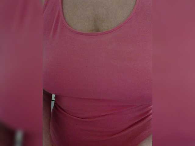 Tata42's BongaCams show and profile