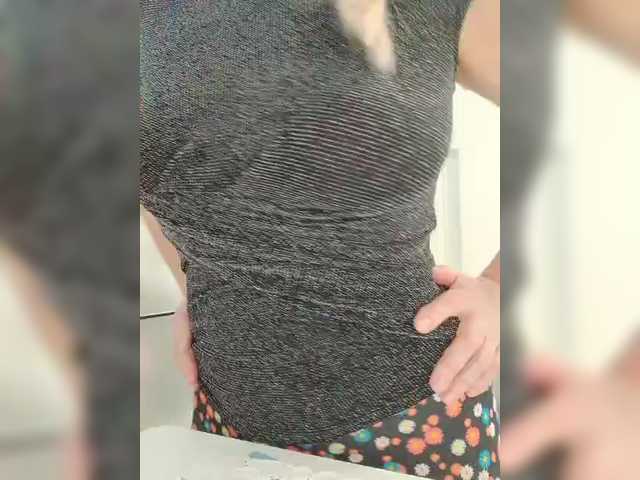 Tata42's BongaCams show and profile