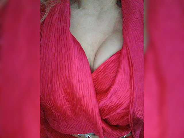 Tata42's BongaCams show and profile