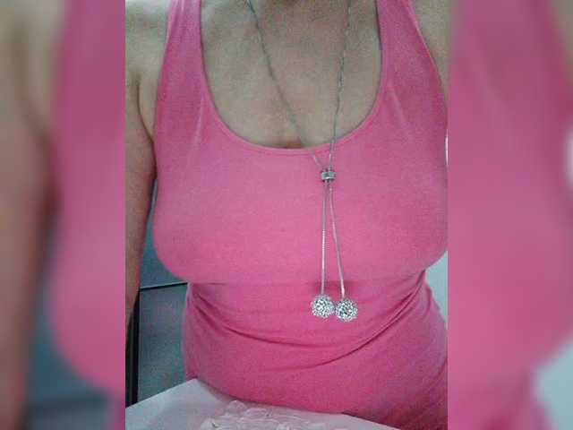 Tata42's BongaCams show and profile