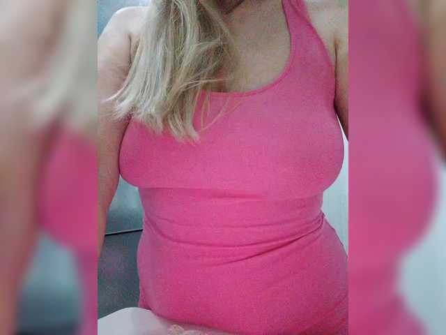 Tata42's BongaCams show and profile