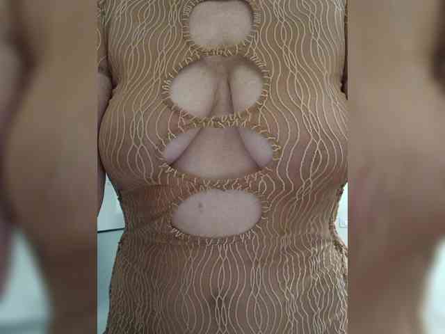 Tata42 Live Webcam on BongaCams