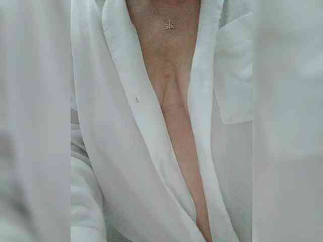 Tata42 Live Webcam on BongaCams