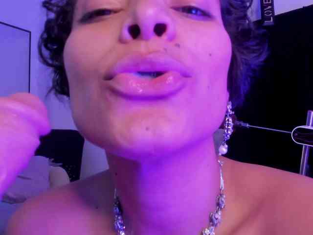 free chat room adult AnnaChernova