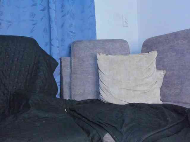 nahiiaa23 webcam