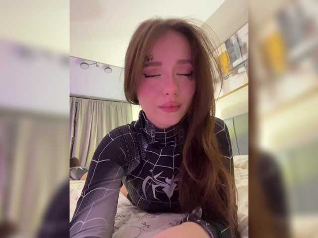 Explore sweet camwhore OlivkaVif OlivkaVif from BongaCams