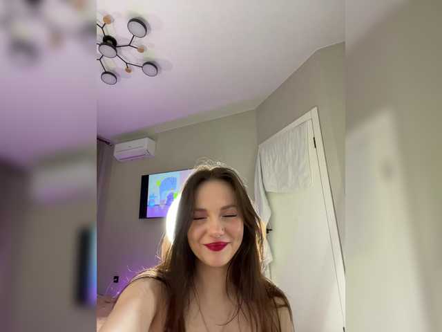 OlivkaVif's BongaCams show and profile