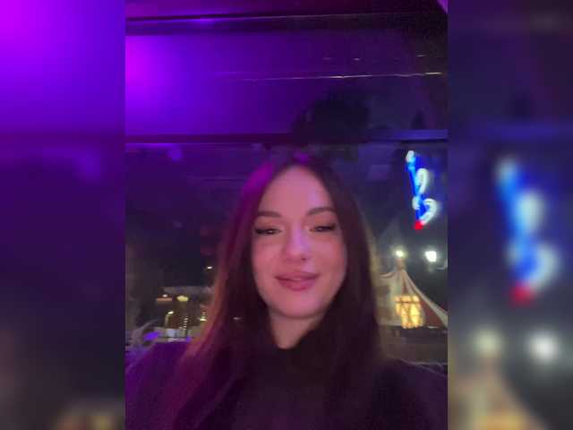 OlivkaVif's BongaCams show and profile