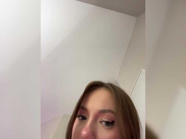 Explore sweet camwhore OlivkaVif OlivkaVif from BongaCams