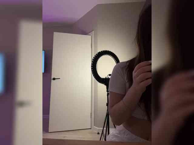 OlivkaVif Live Webcam on BongaCams