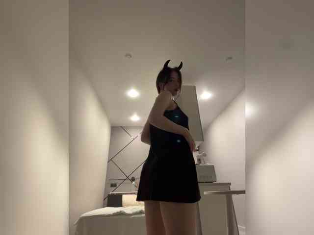 live strip chat OlivkaVif