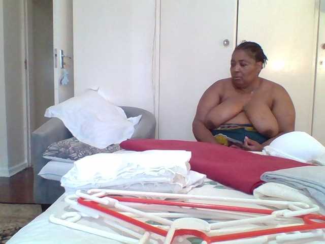 pussylips53 from BongaCams is Freechat