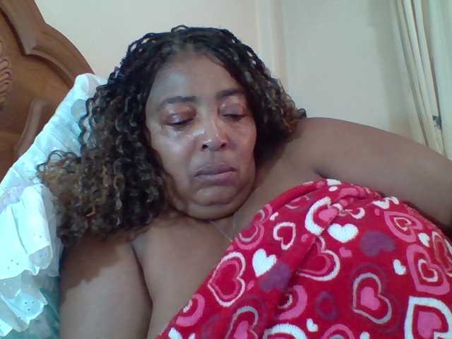 pussylips53's BongaCams show and profile