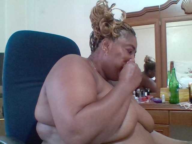 pussylips53's BongaCams show and profile