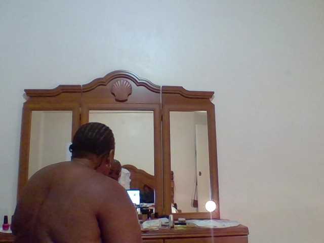 pussylips53's BongaCams show and profile