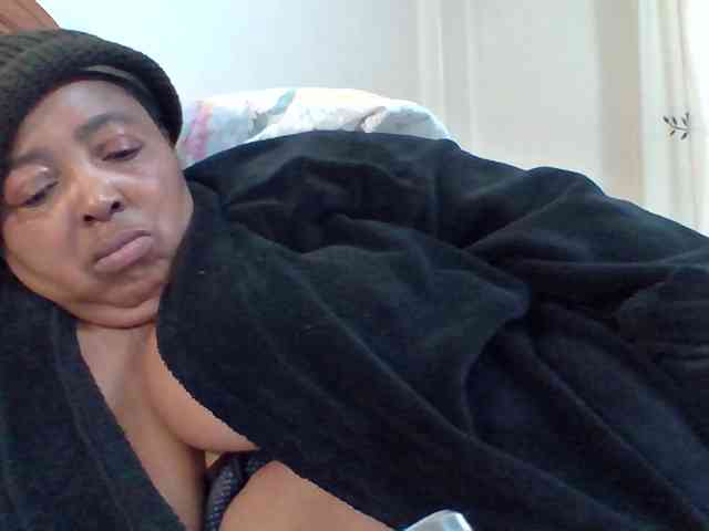 pussylips53 webcam